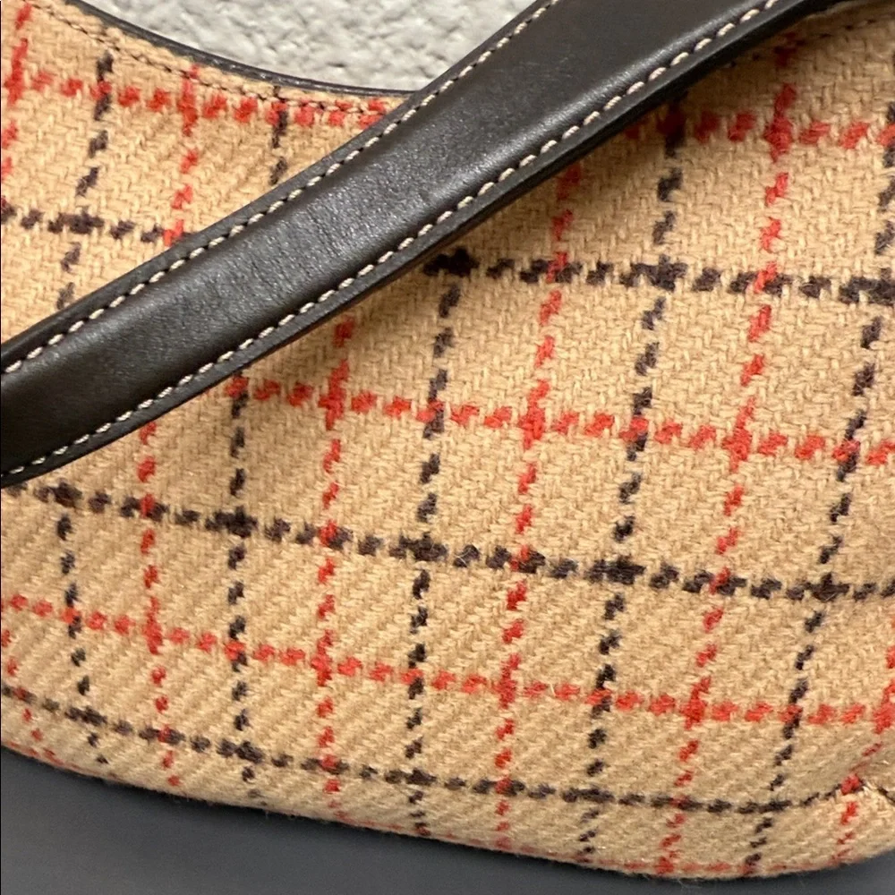 Coach bag look